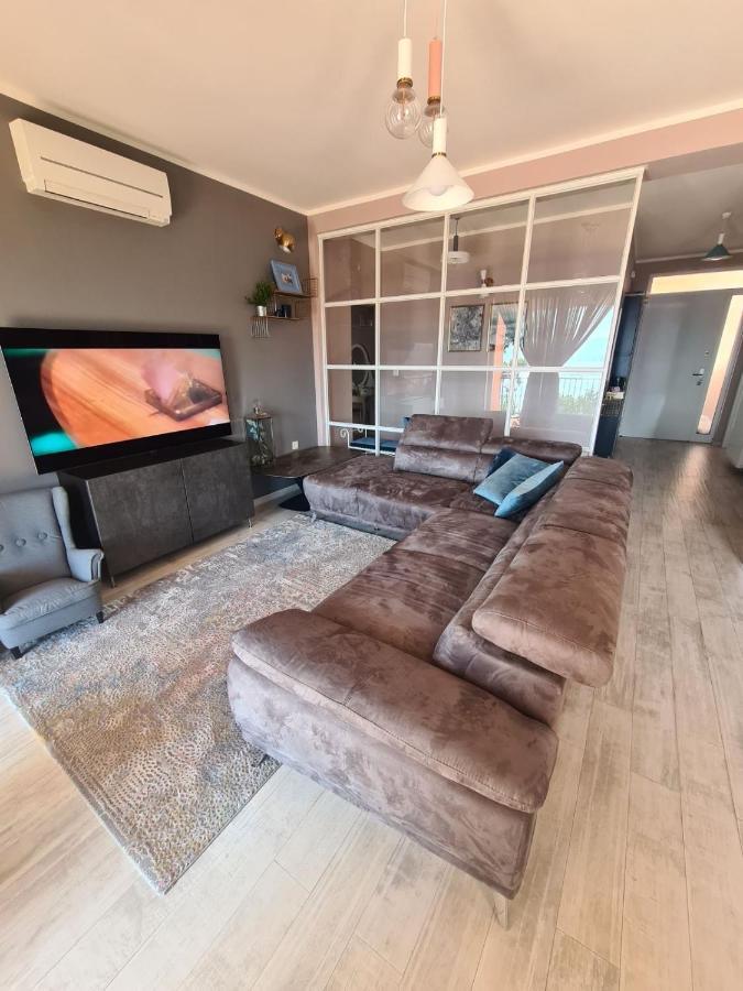 Family Apartment Nekic Опатия Екстериор снимка